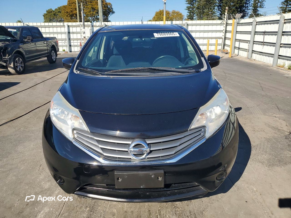 Nissan Versa 2016