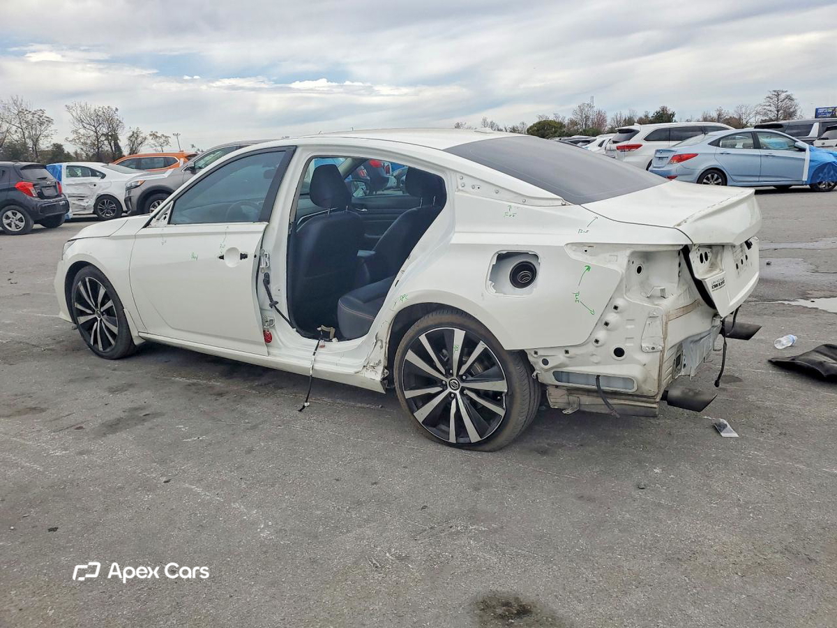 Nissan Altima 2020