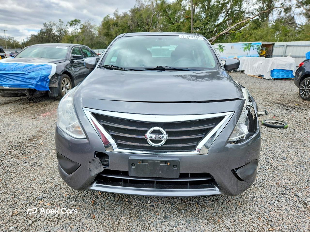 Nissan Versa 2017