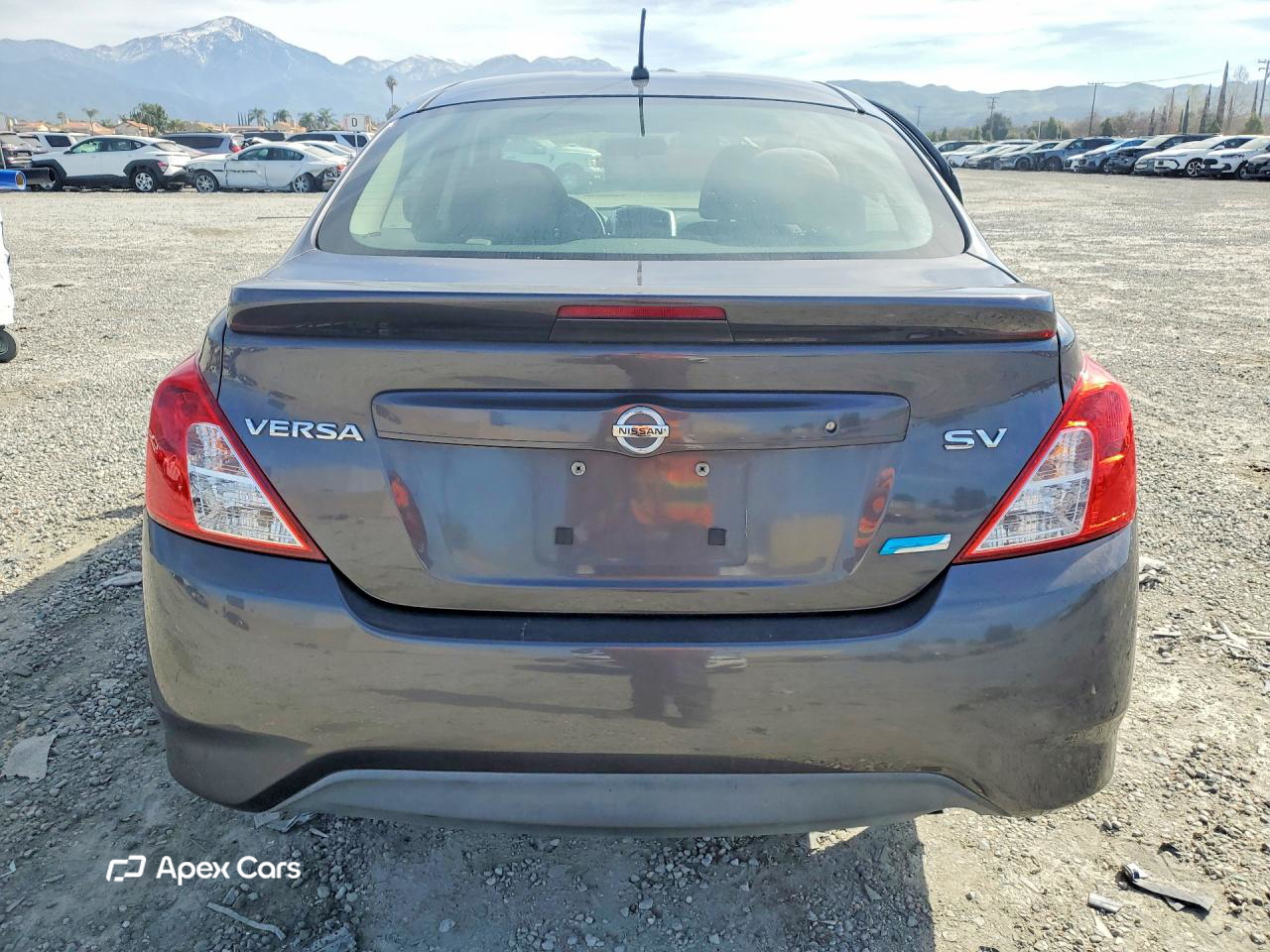 Nissan Versa 2015