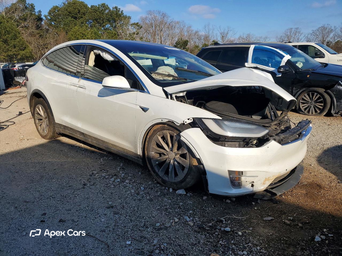 Tesla Model X 2018