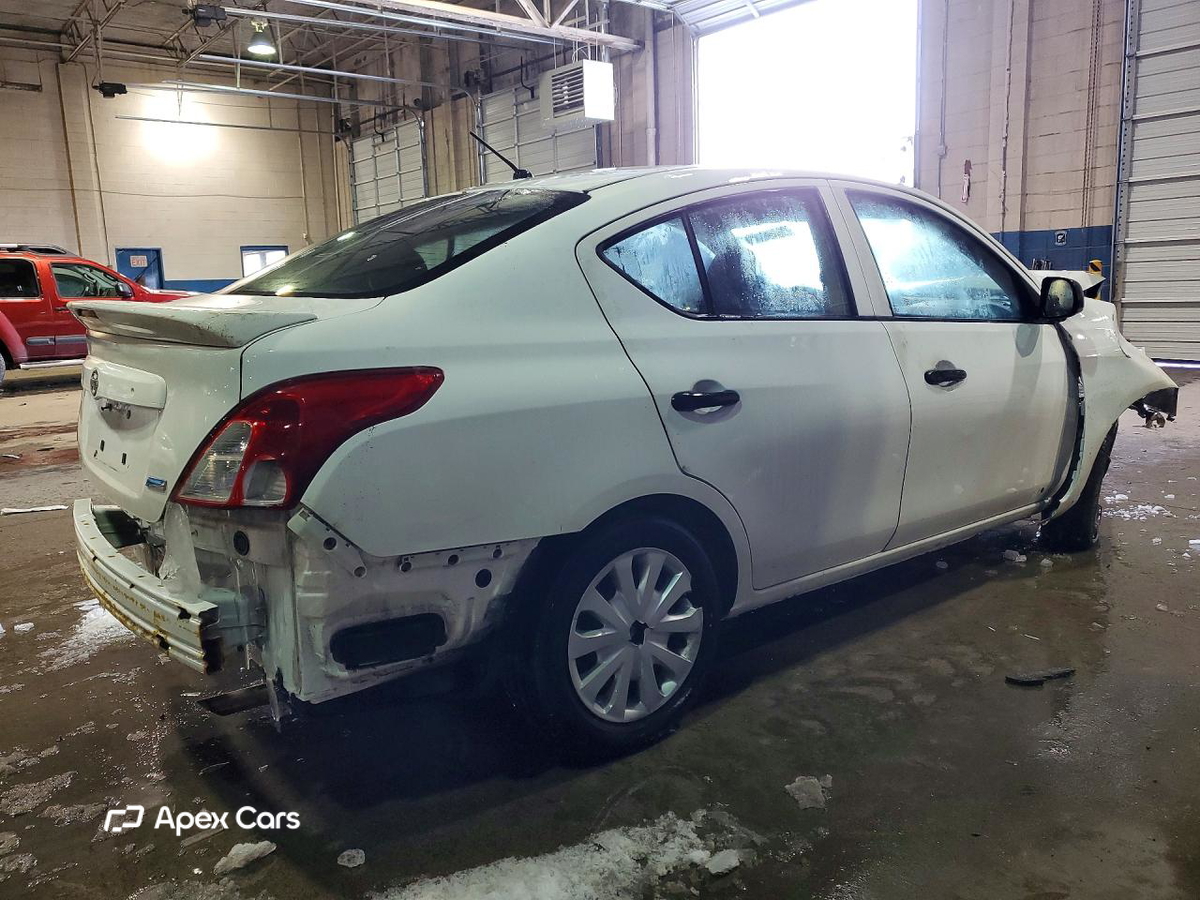 Nissan Versa 2016