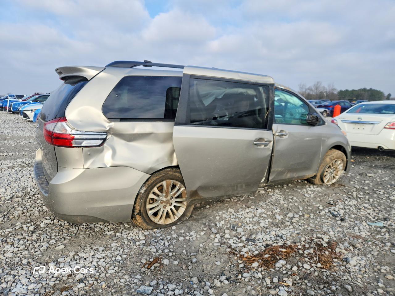 Toyota Sienna 2016