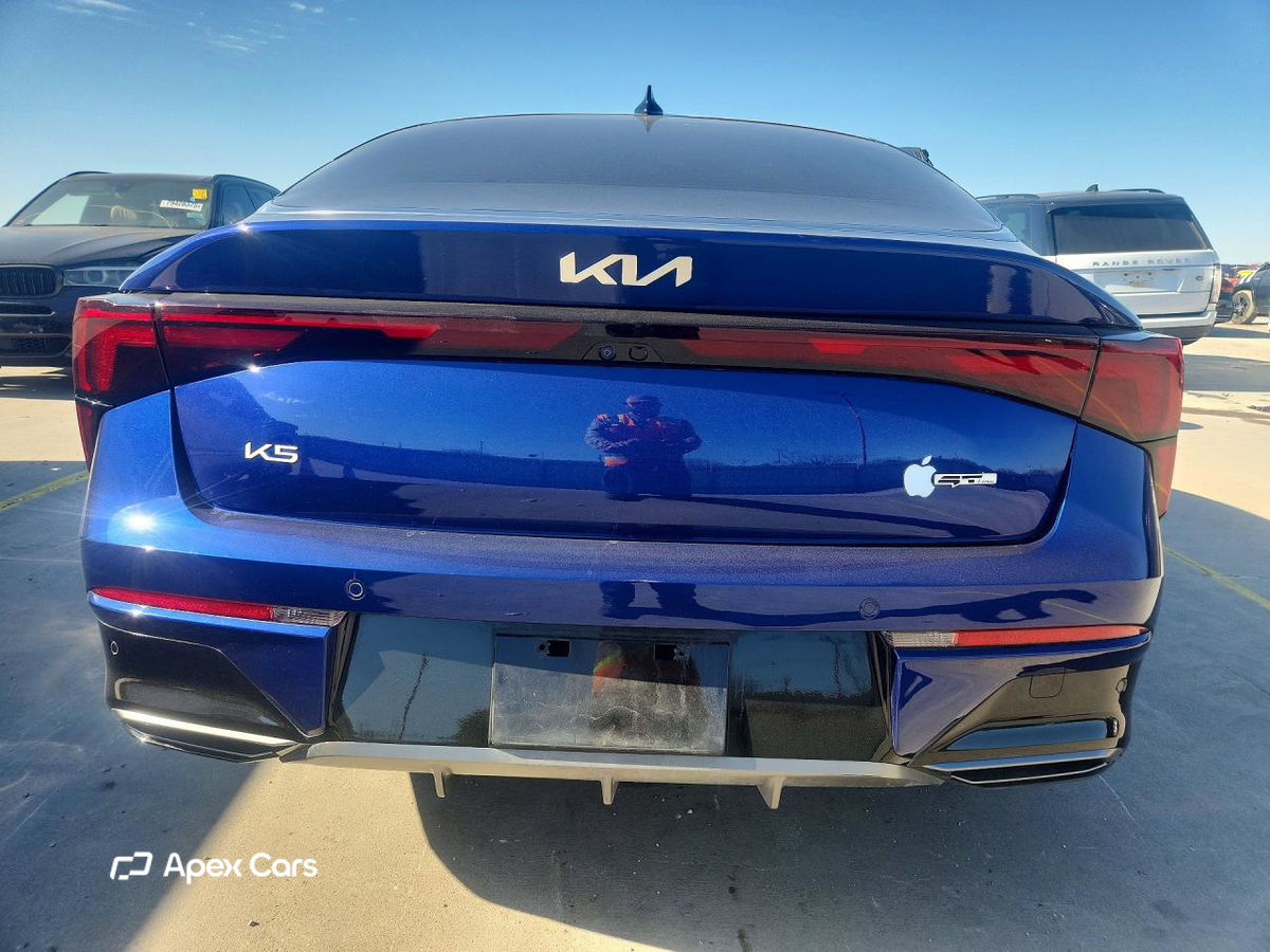 Kia K5 2025