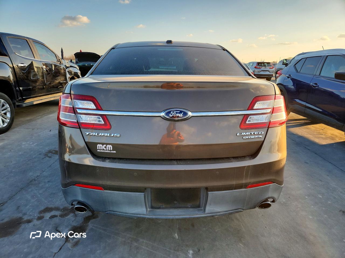 Ford Taurus 2015