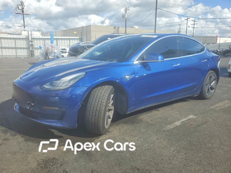 Tesla Model 3 2020 - Image 1 of 13