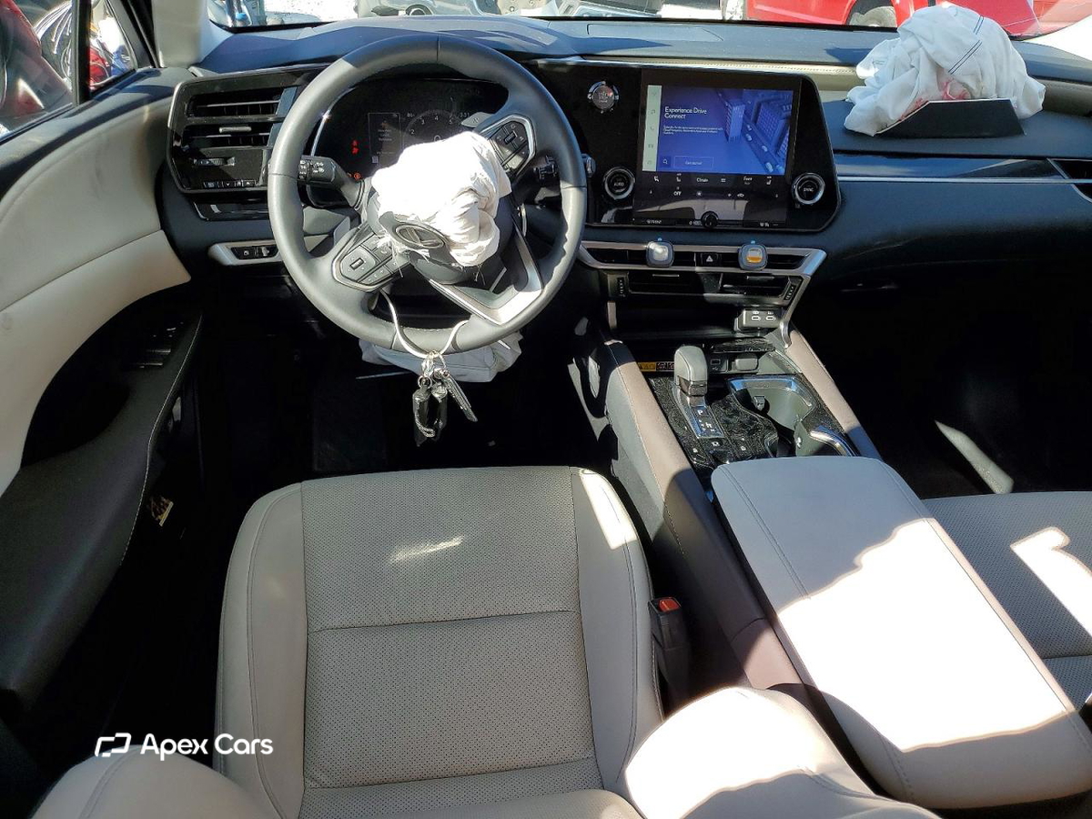 Lexus RX 2024
