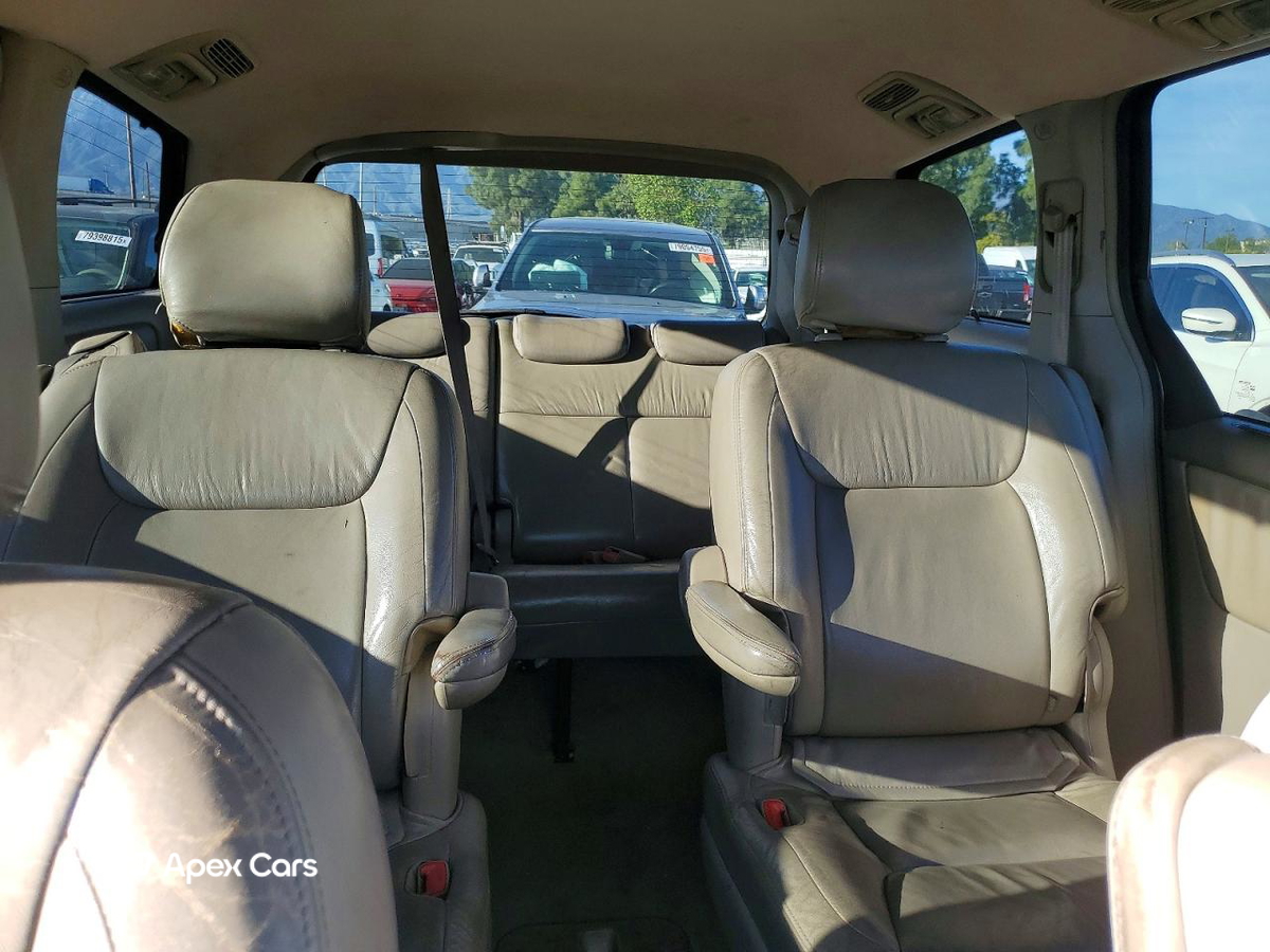 Toyota Sienna 2004