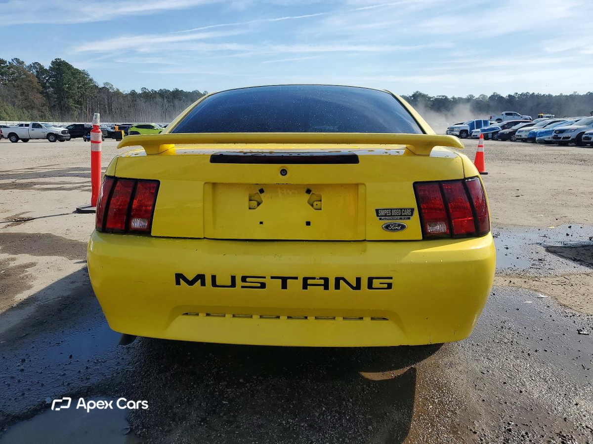 Ford Mustang 2003