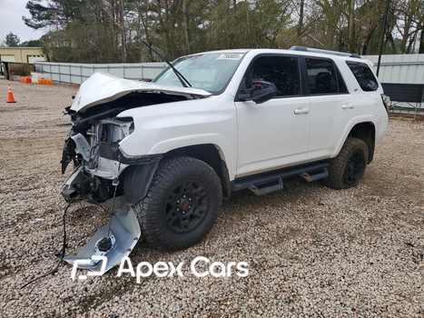 Toyota 4Runner 2022 - Image 1 of 15