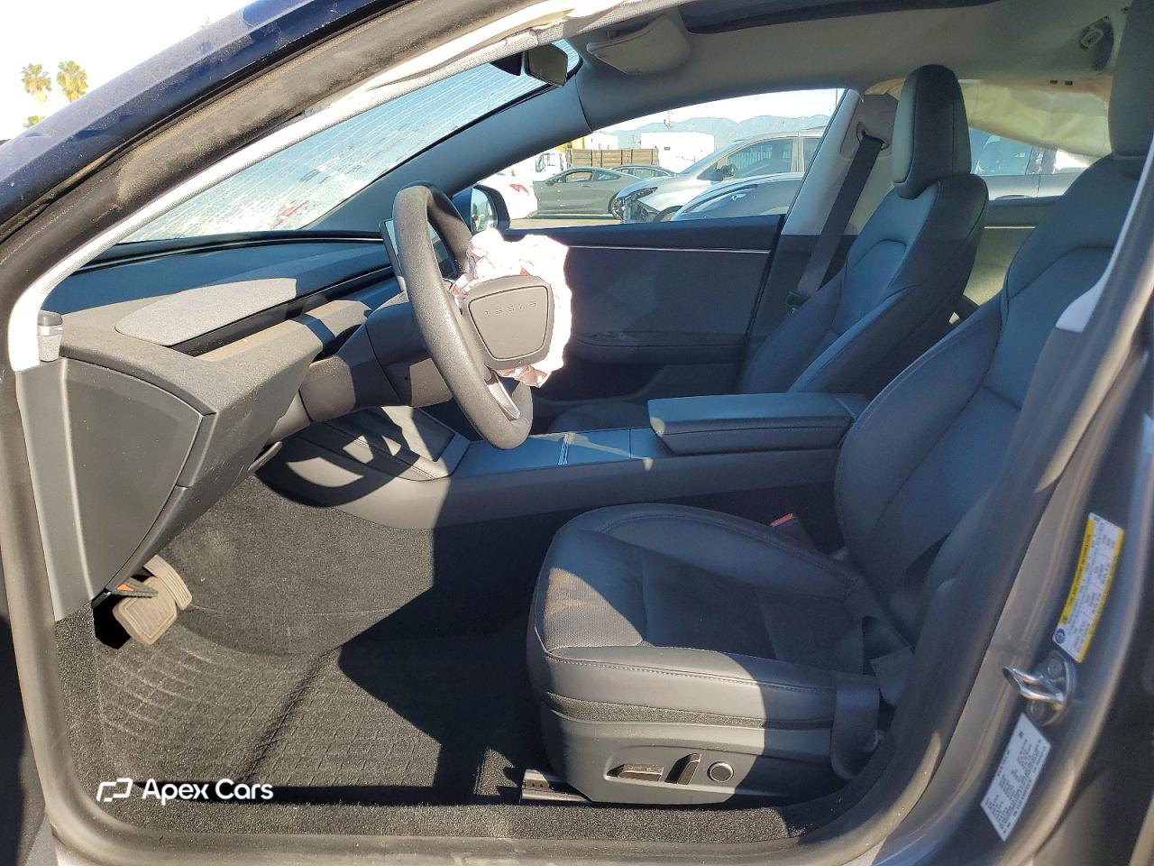 Tesla Model 3 2024
