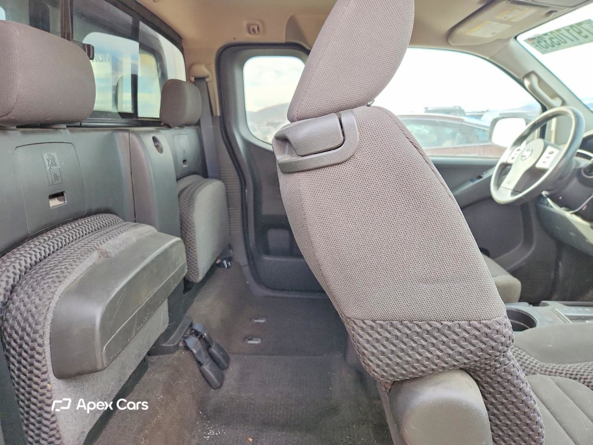 Nissan Navara (Frontier) 2012