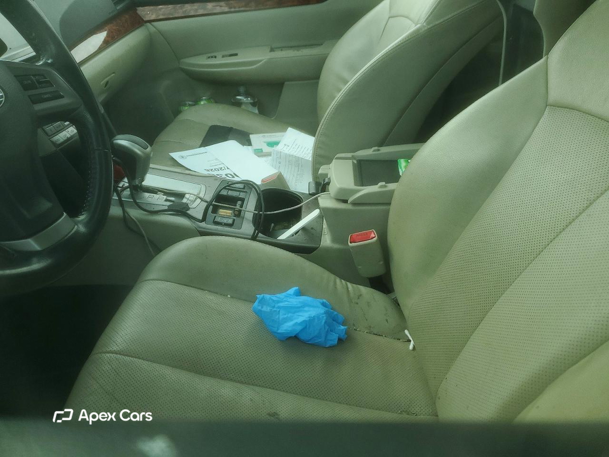 Subaru Outback 2012