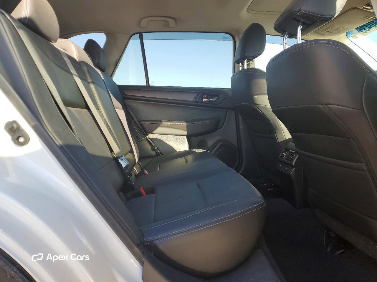 Subaru Outback 2016