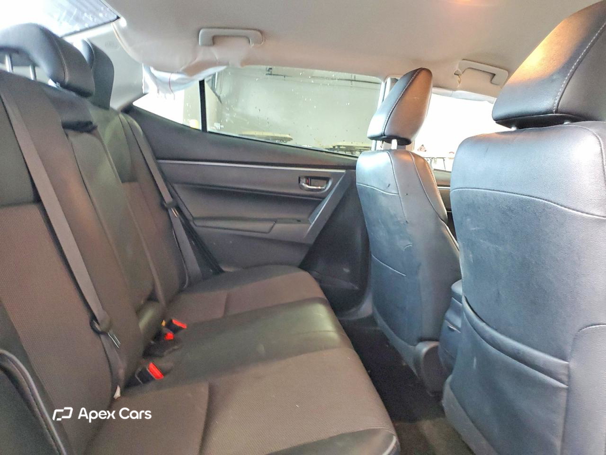 Toyota Corolla 2015
