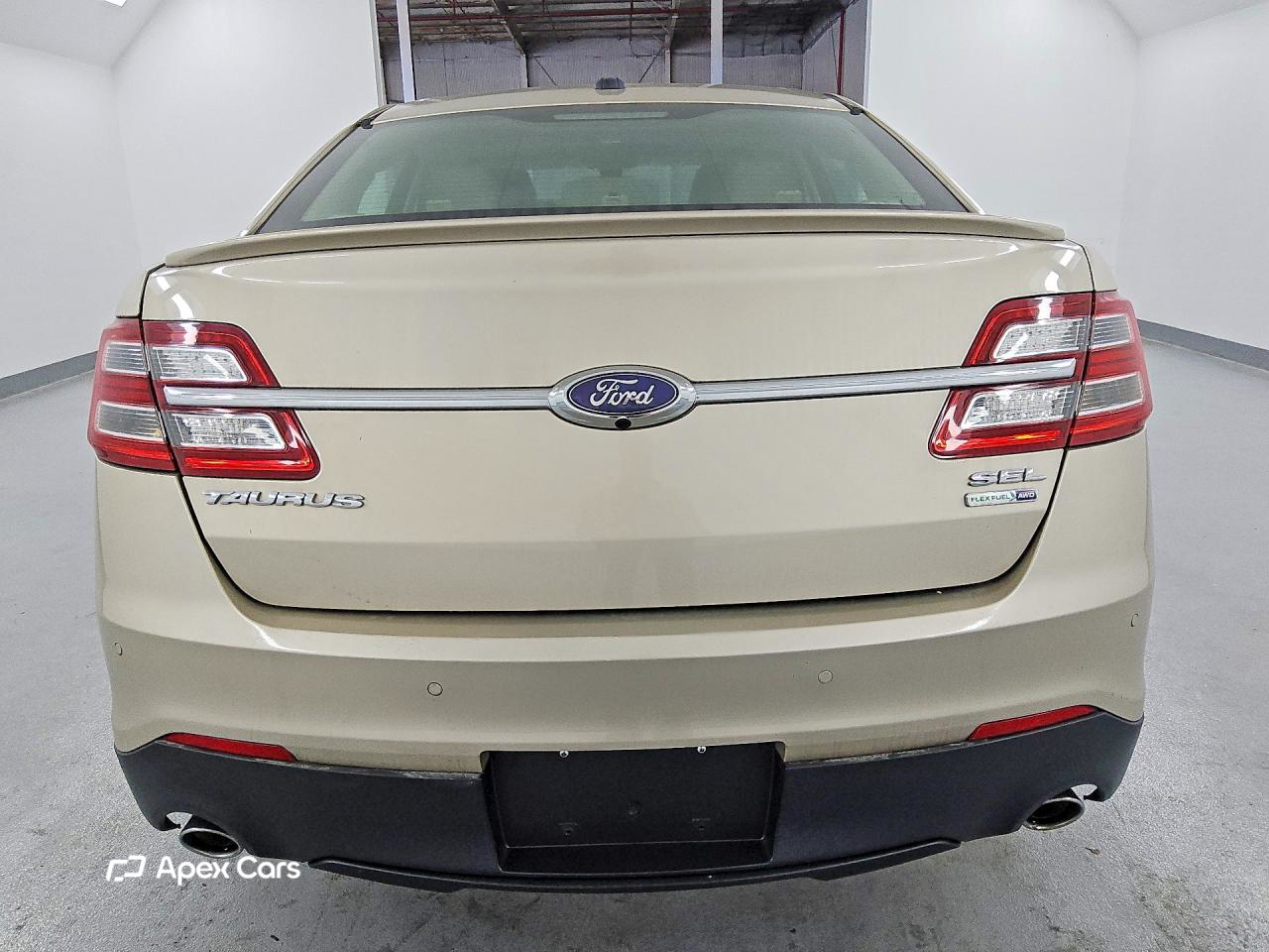 Ford Taurus 2017