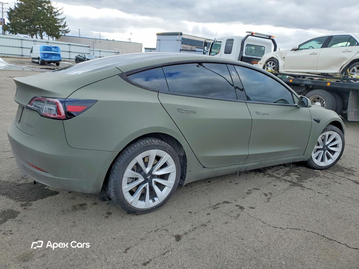 Tesla Model 3 2022