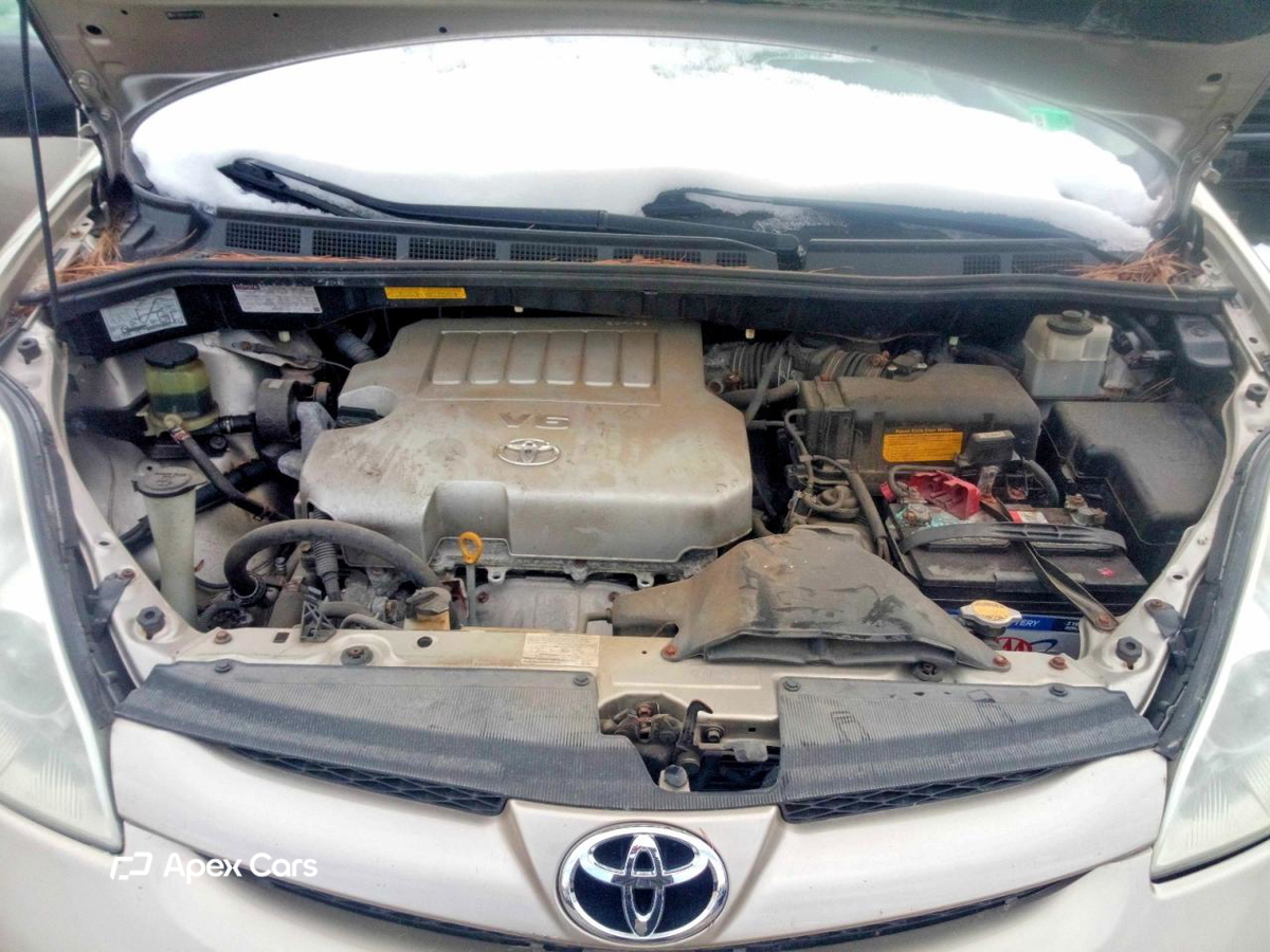 Toyota Sienna 2010