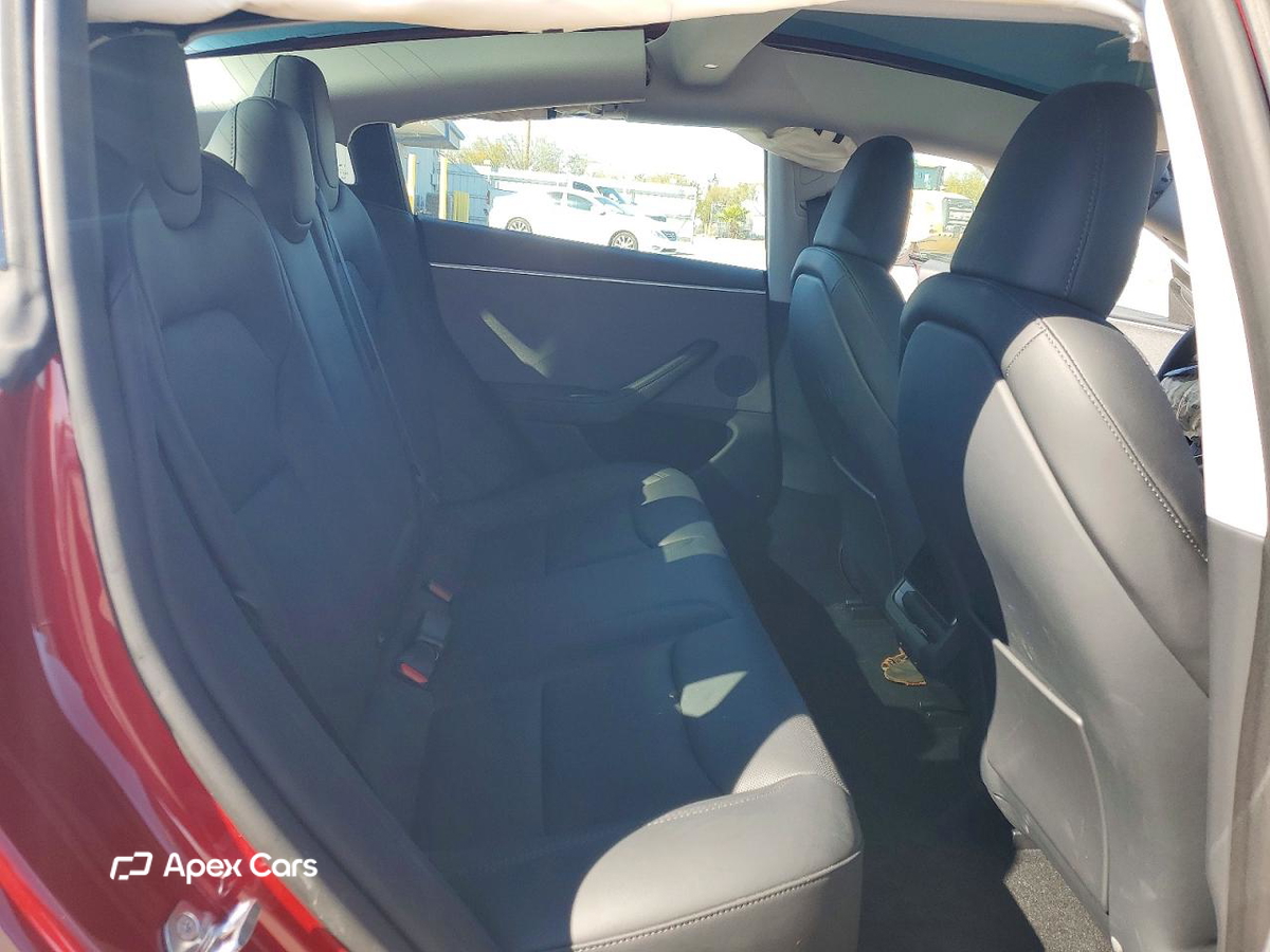 Tesla Model 3 2025