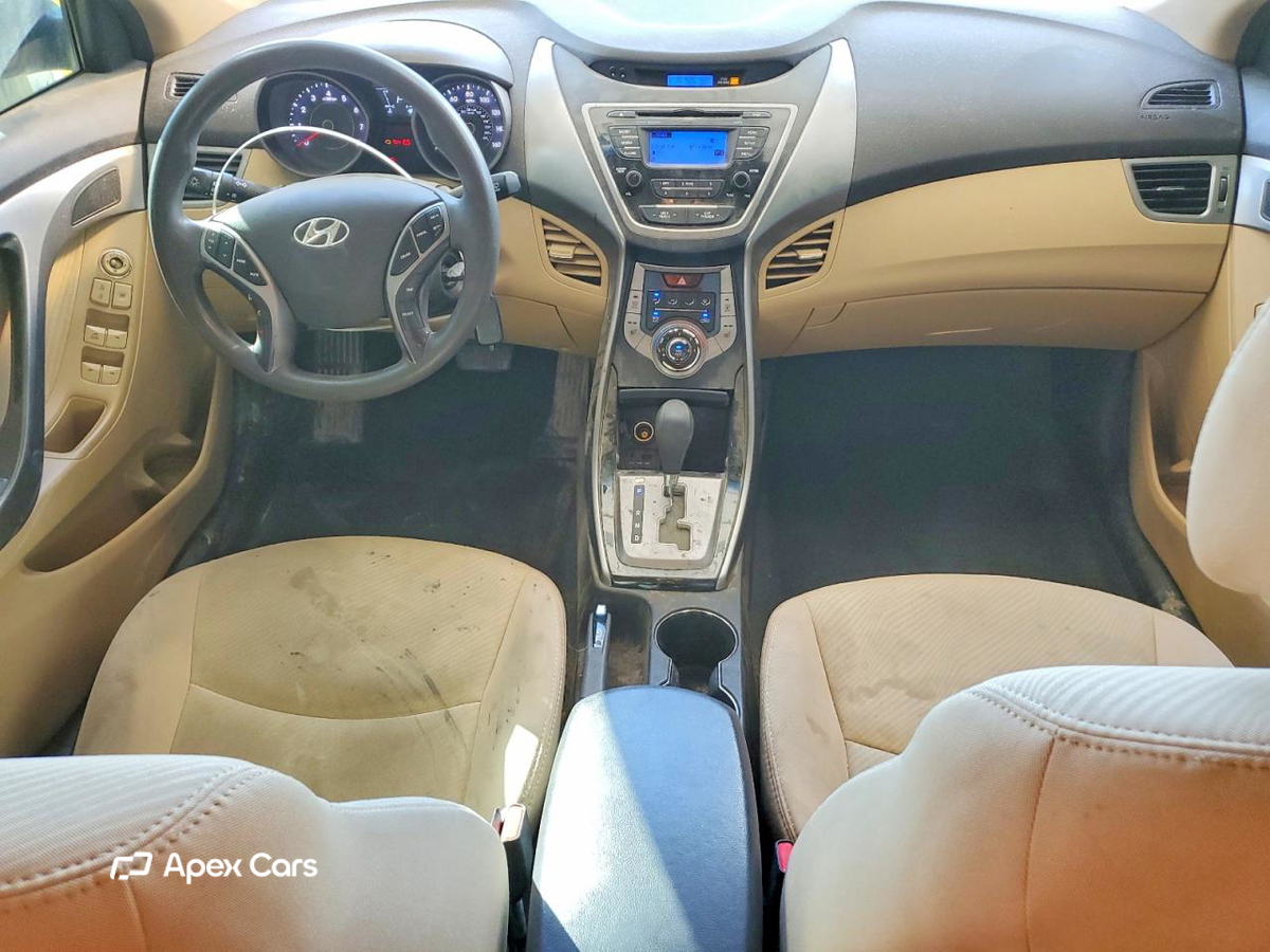 Hyundai Elantra 2013