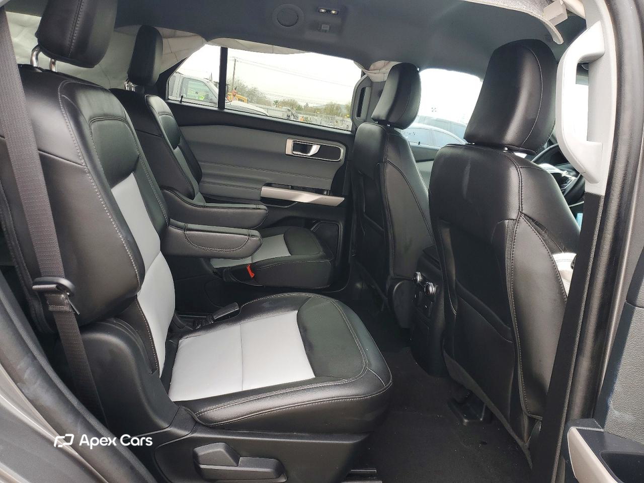 Ford Explorer 2024