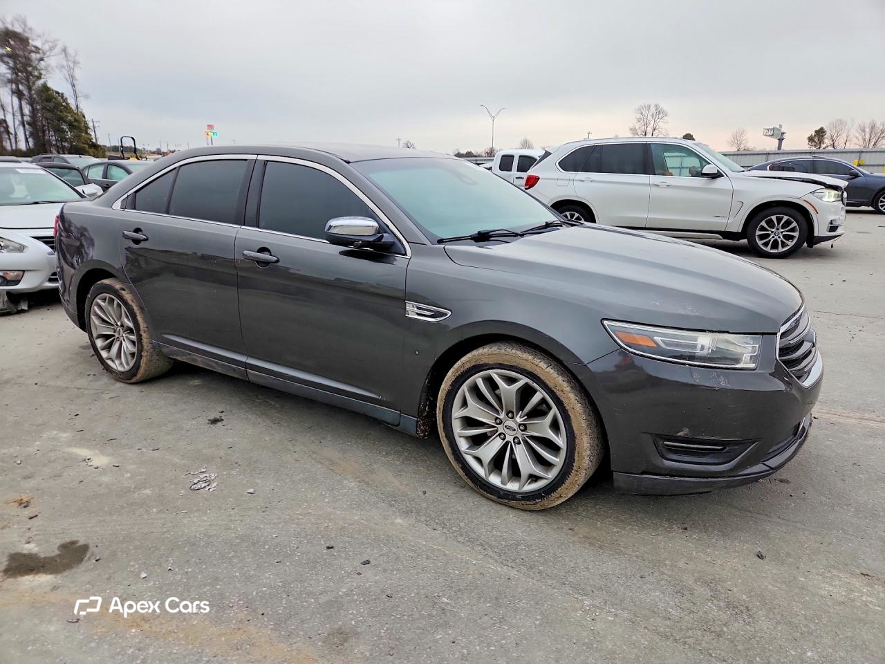 Ford Taurus 2017