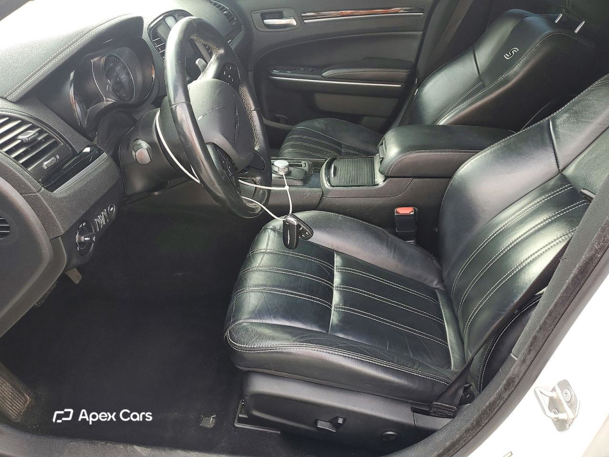 Chrysler 300 2019