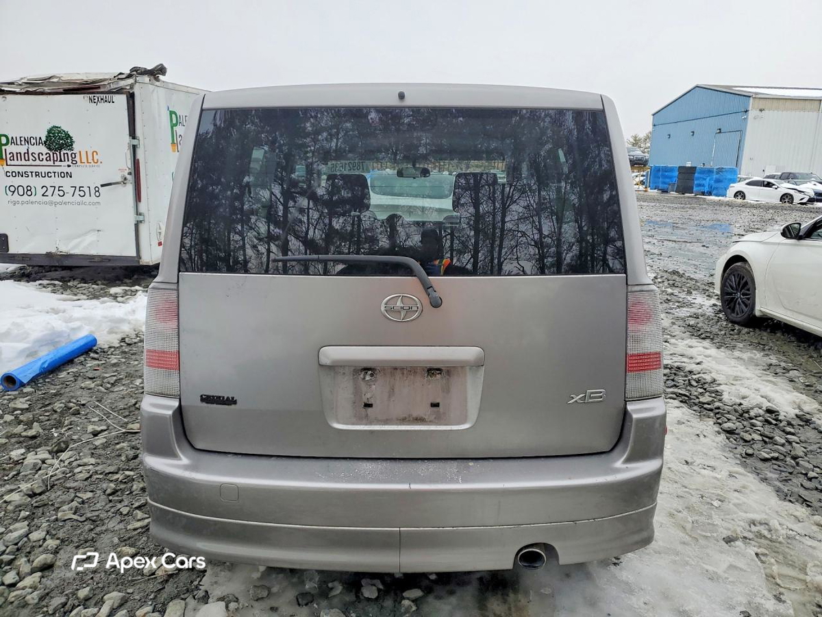 Scion xB 2006