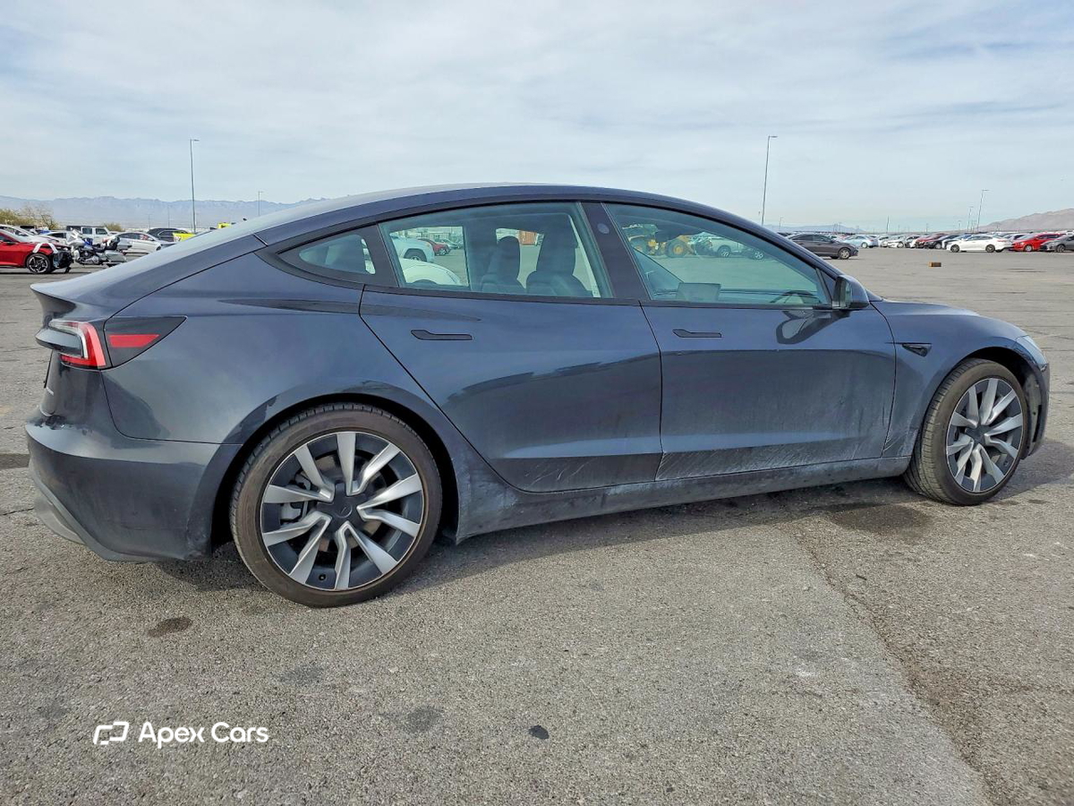 Tesla Model 3 2025