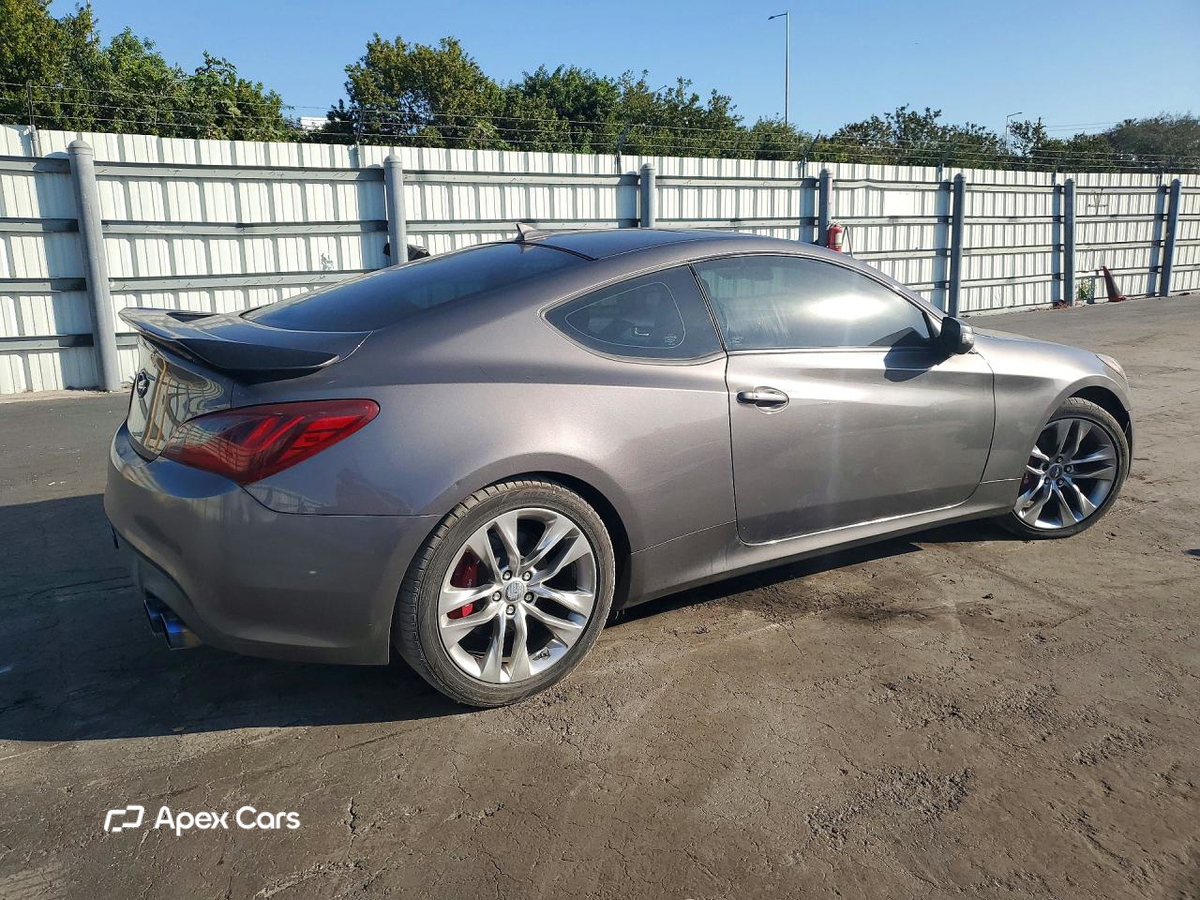 Hyundai Genesis 2013