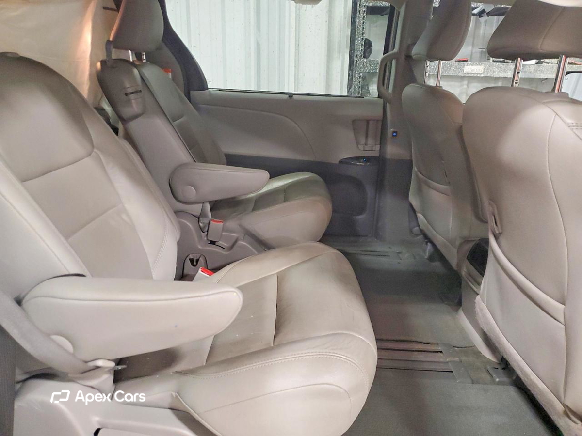 Toyota Sienna 2017