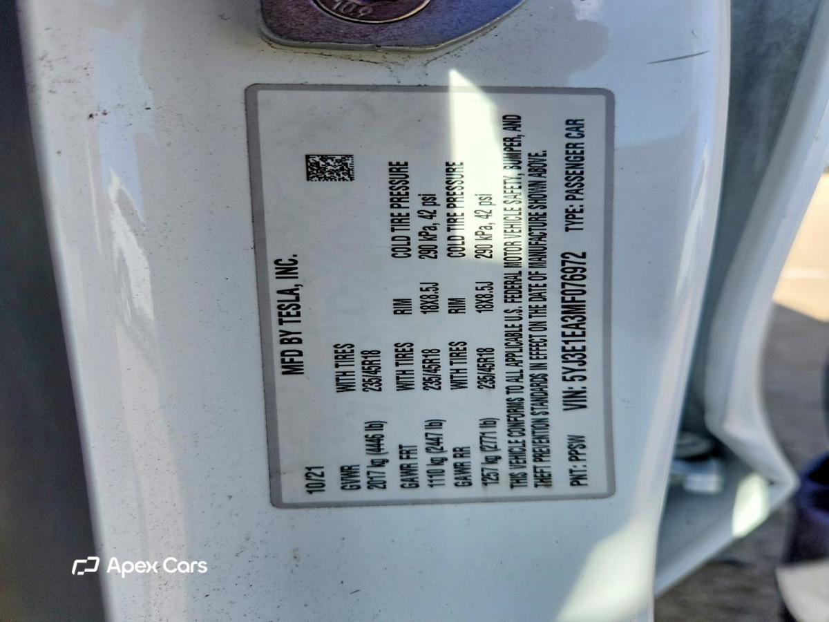 Tesla Model 3 2021