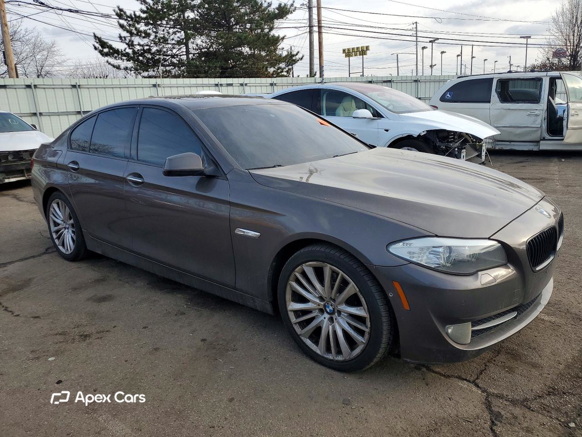 BMW Series 5 2011