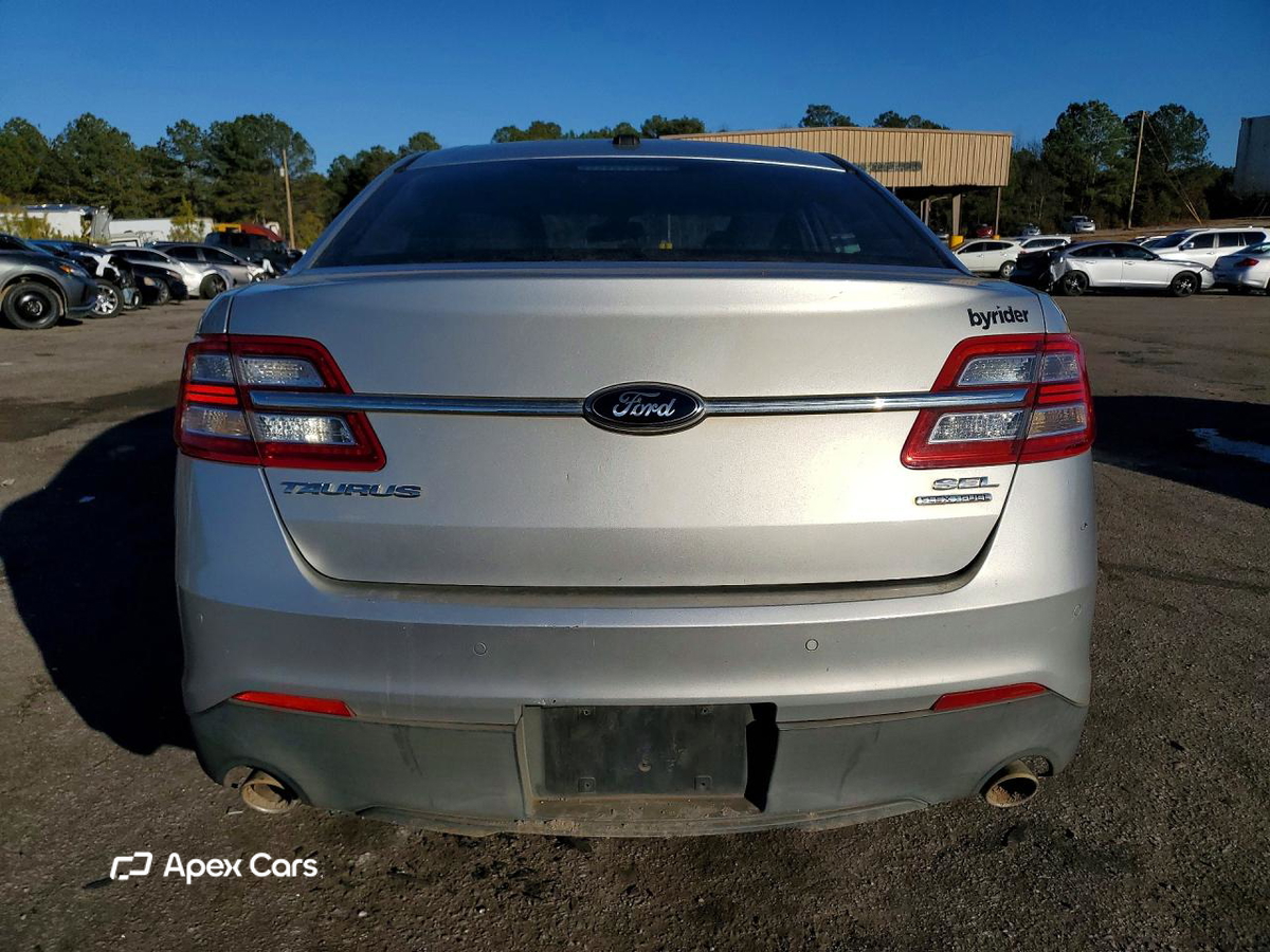 Ford Taurus 2013