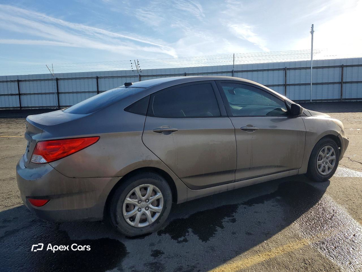 Hyundai Accent 2013