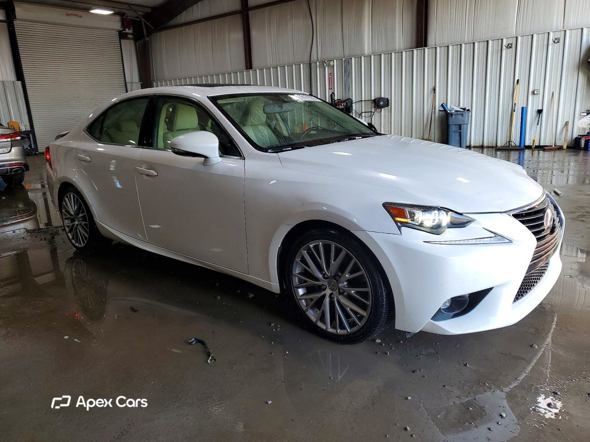 Lexus IS 2016