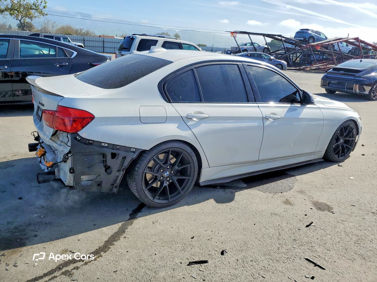BMW Series 3 2016