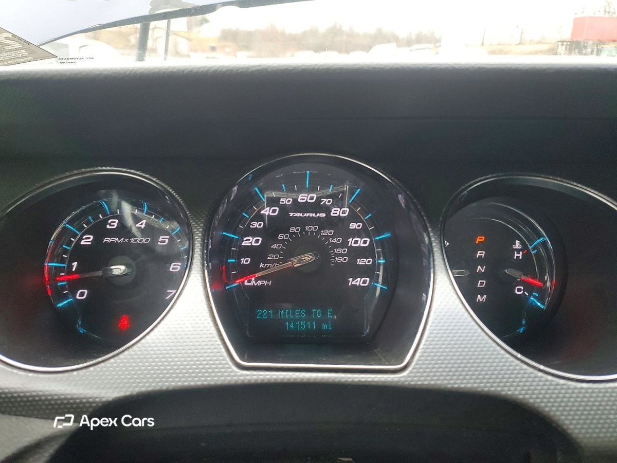 Ford Taurus 2011