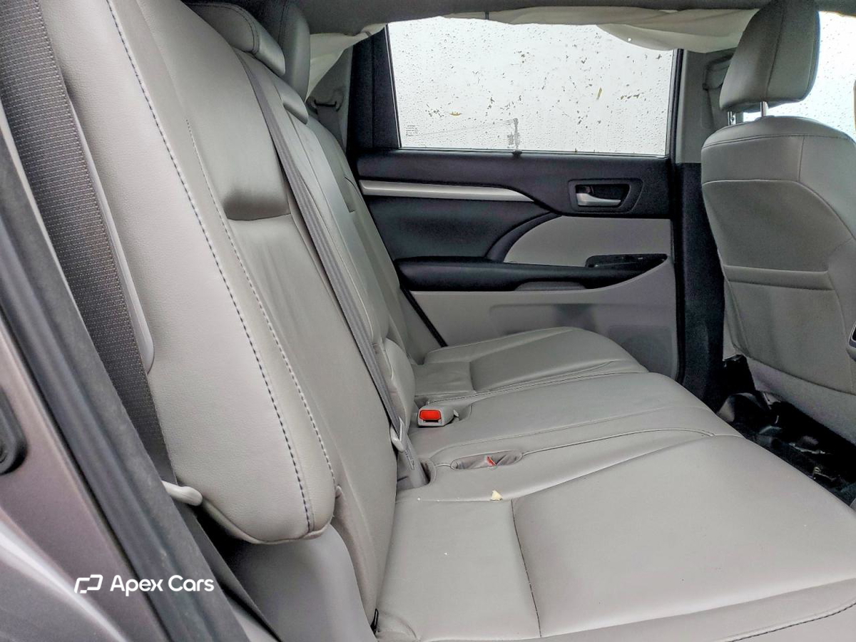 Toyota Highlander 2018