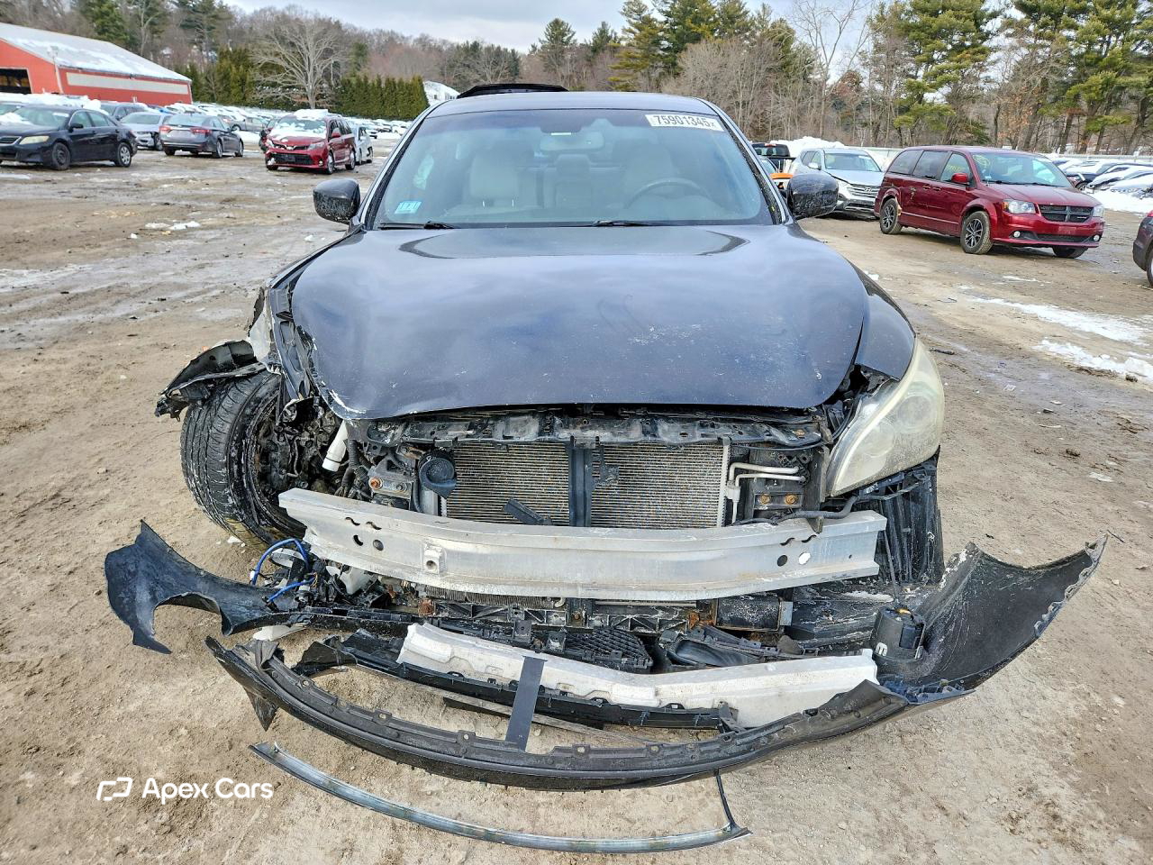 Infiniti M 2013