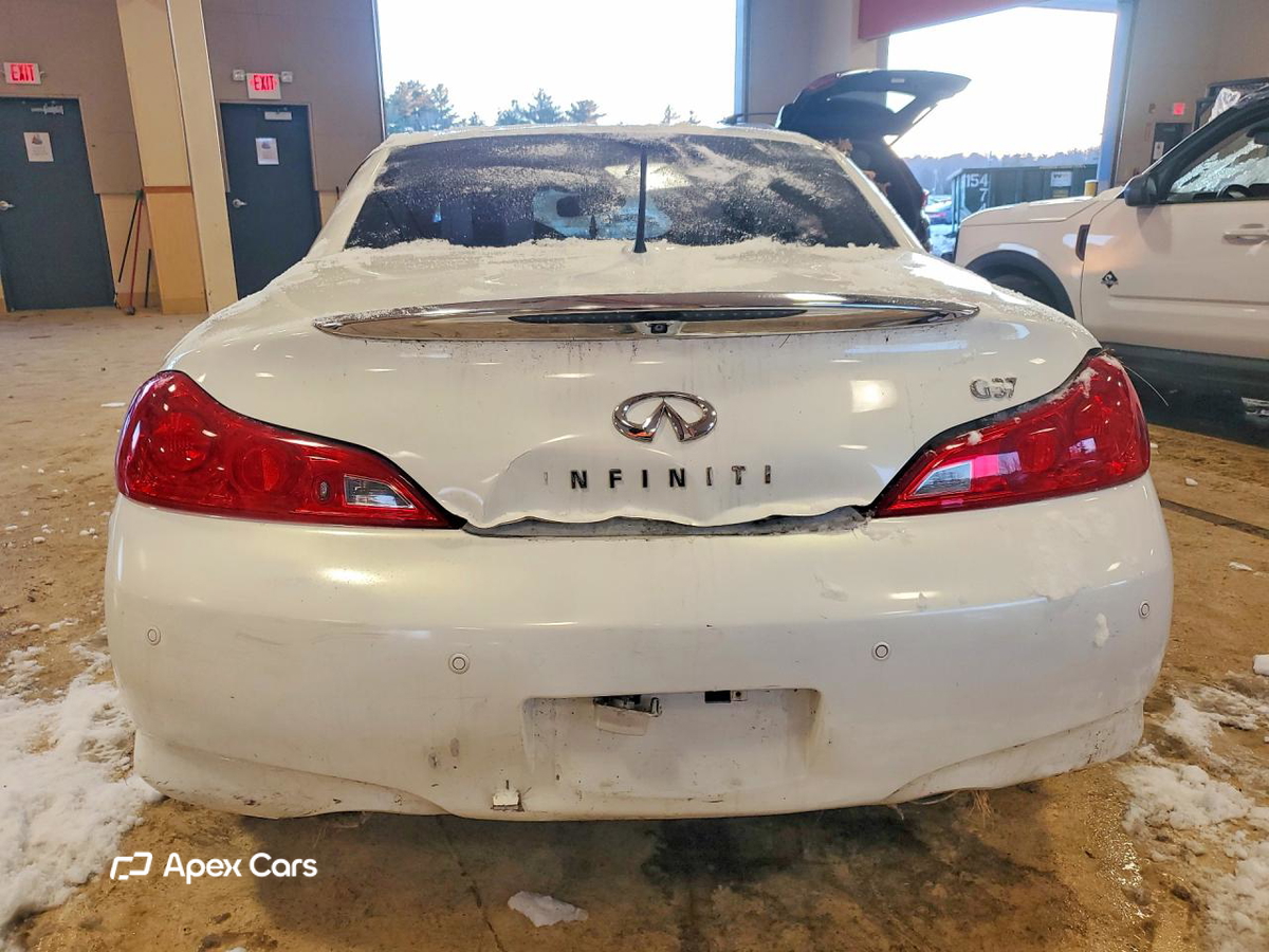 Infiniti G 2012