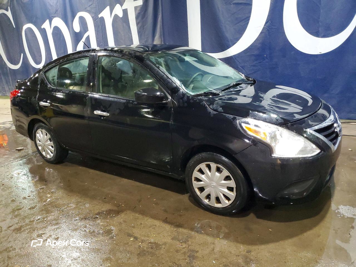 Nissan Versa 2018