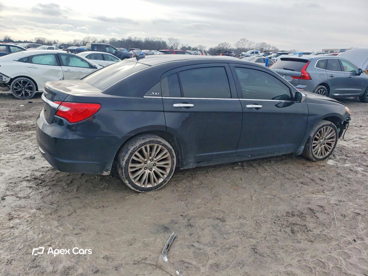 Chrysler 200 2011