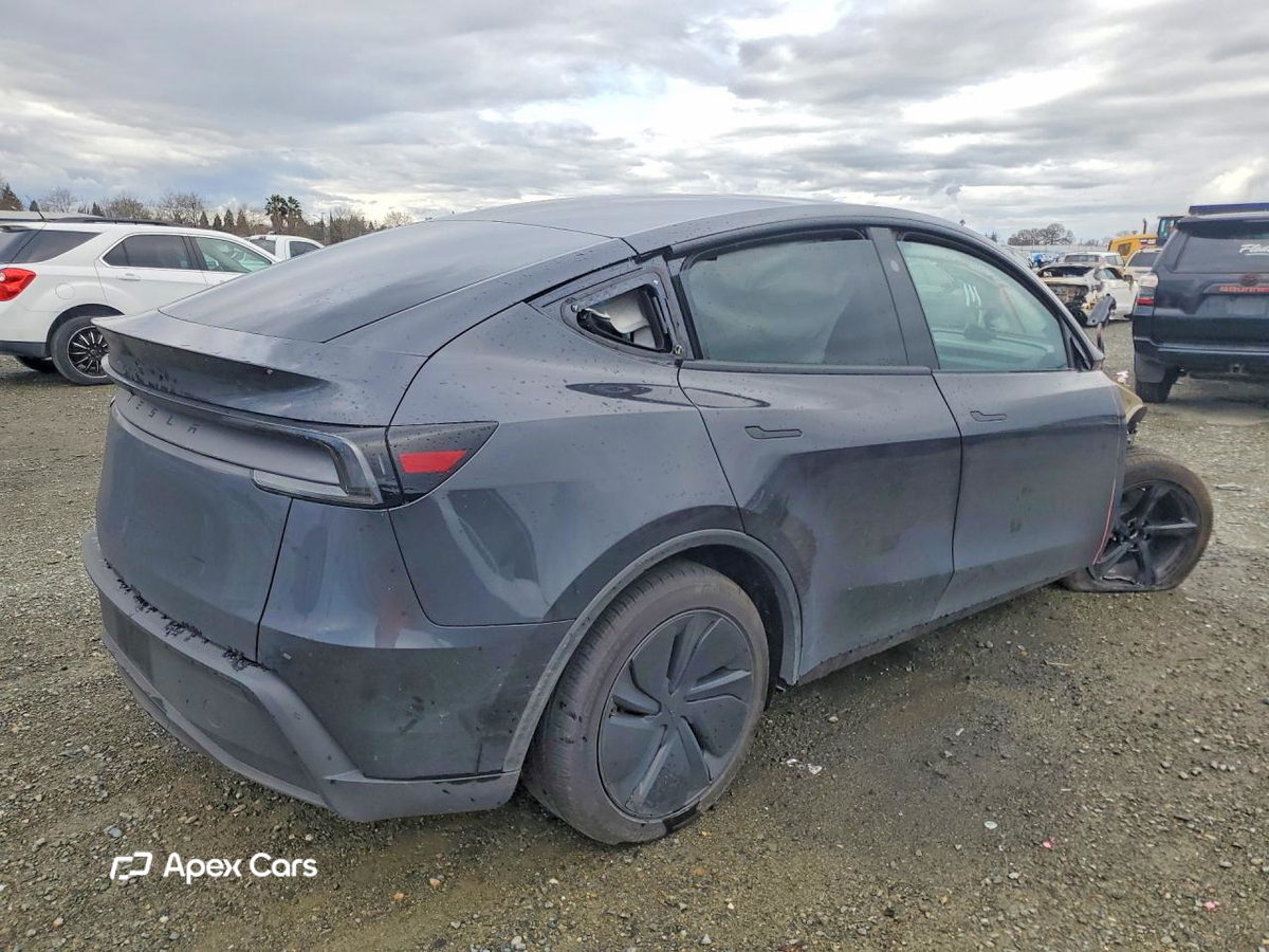 Tesla Model Y 2026
