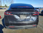 Tesla Model X 2023