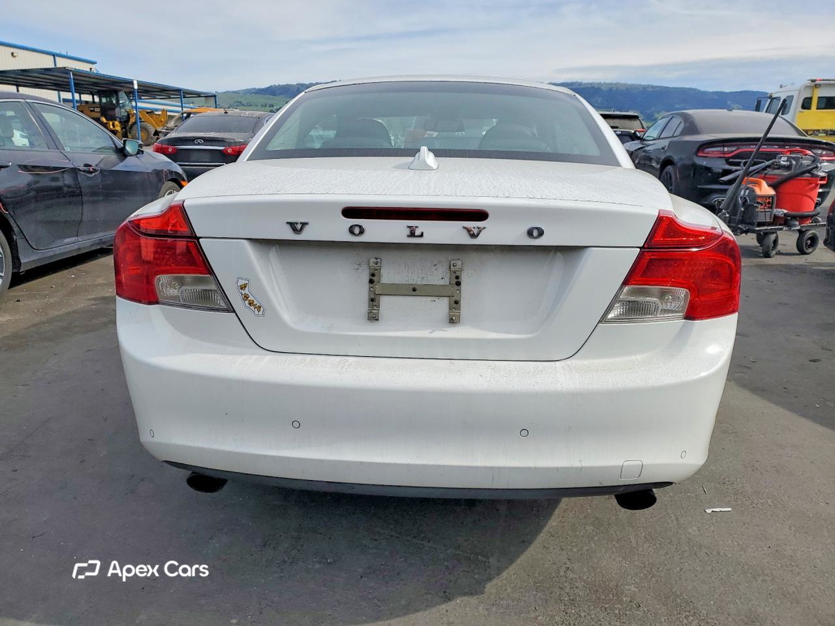 Volvo C70 2011