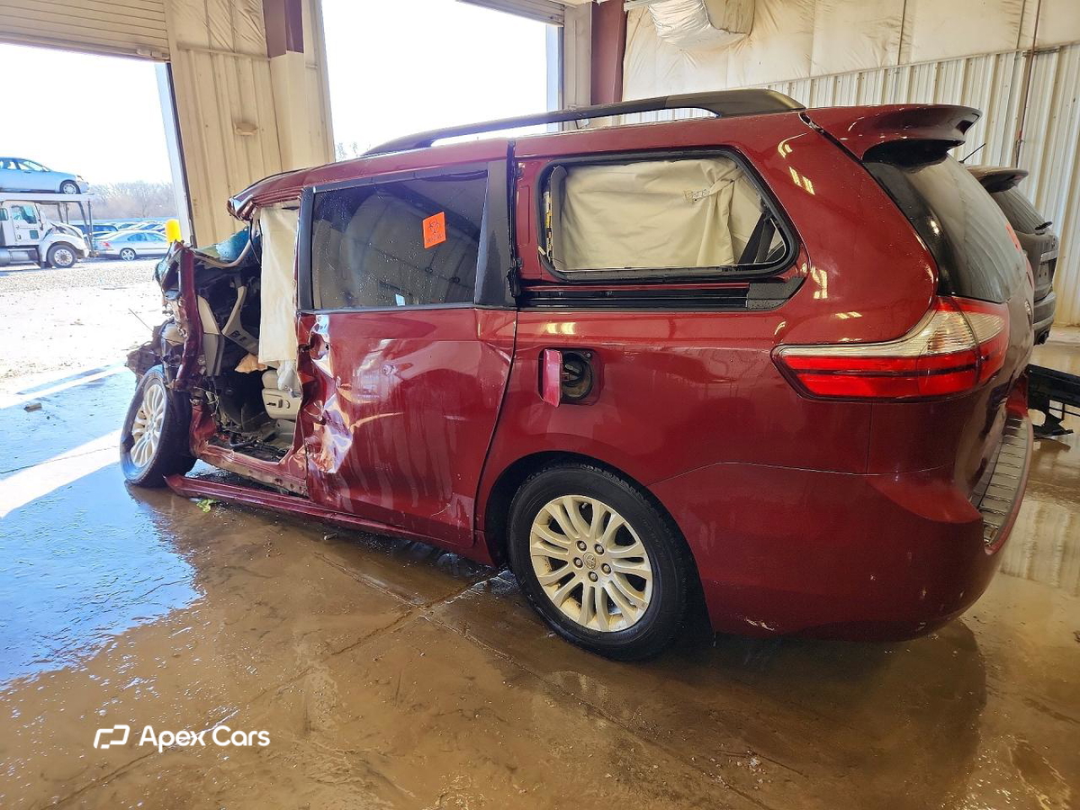 Toyota Sienna 2015