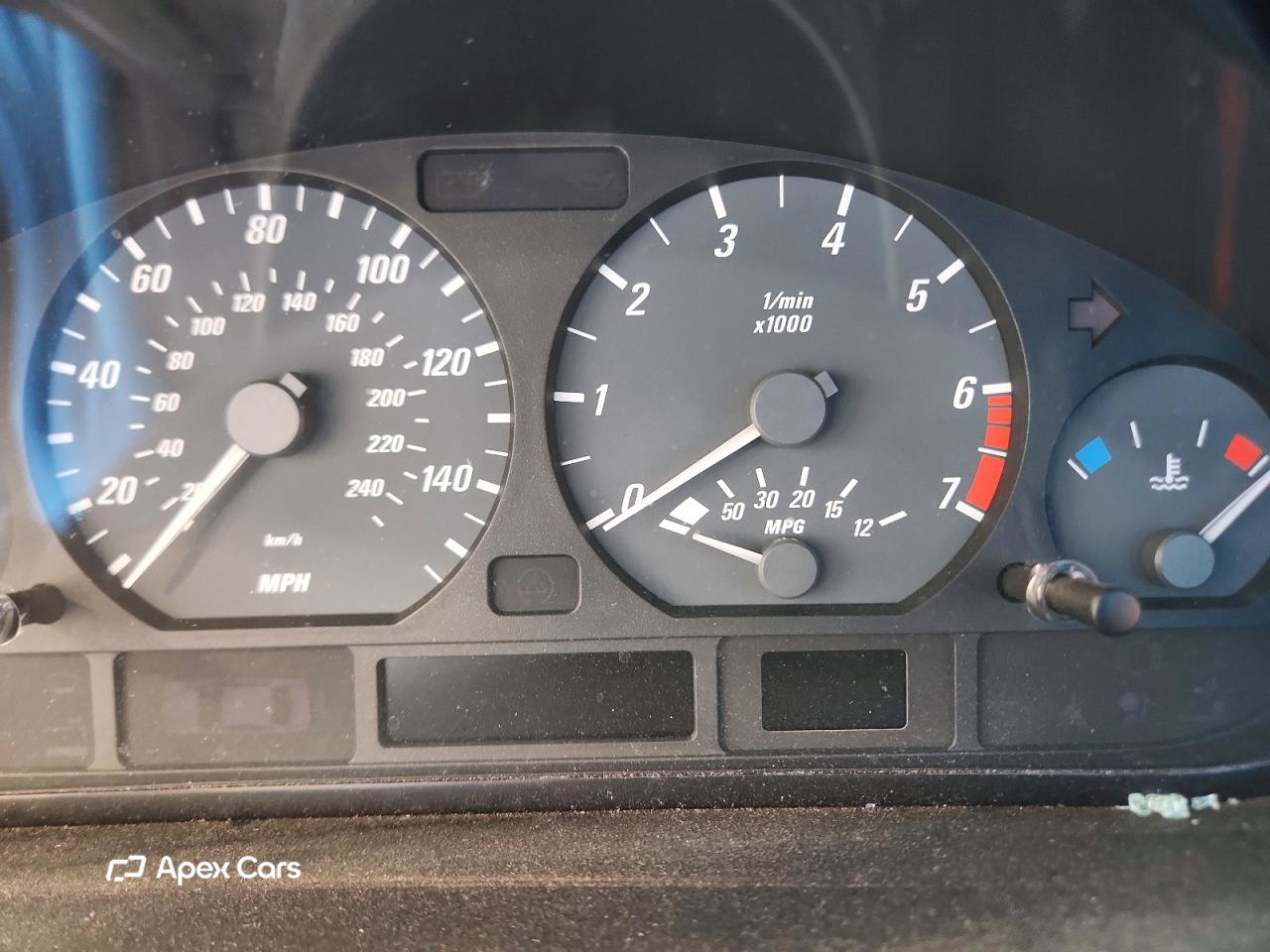 BMW Series 3 2001