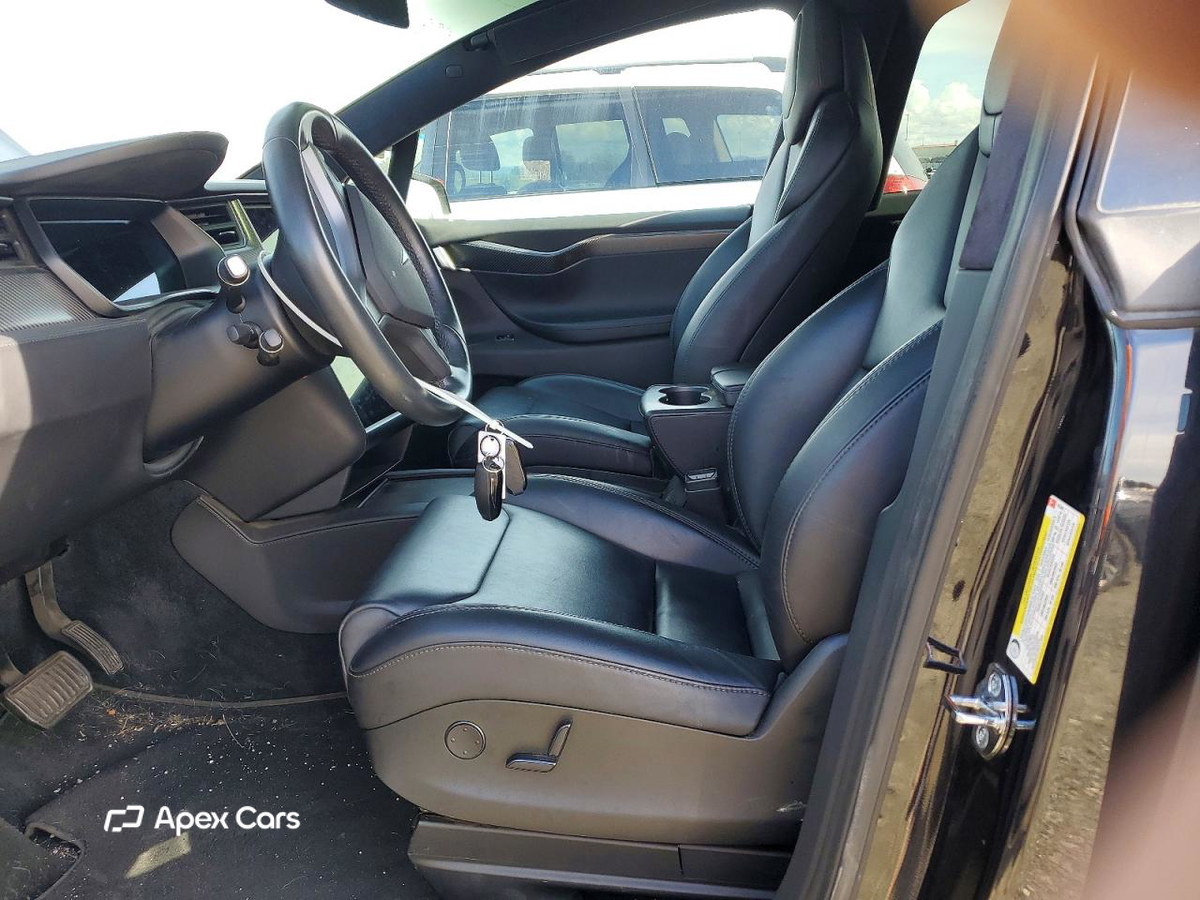 Tesla Model X 2018