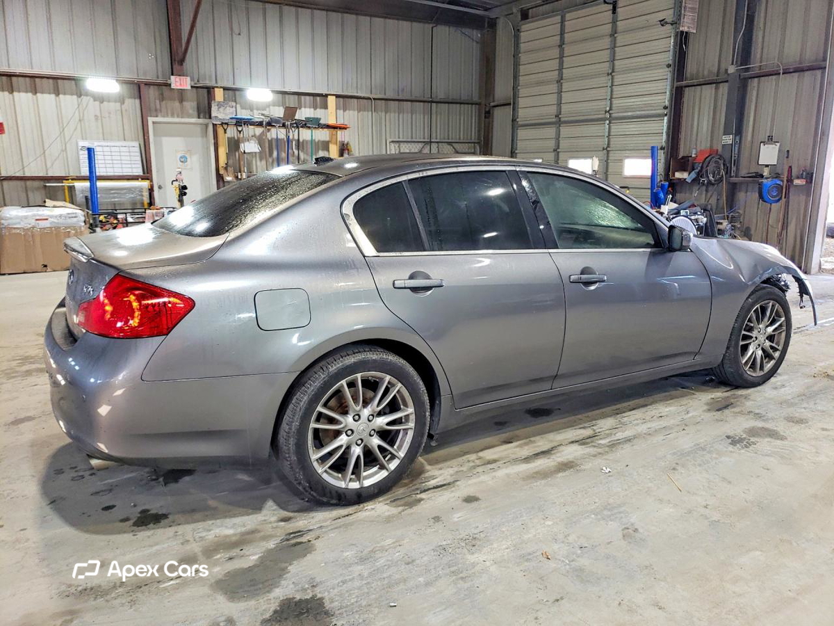 Infiniti G 2012